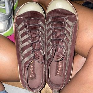 Used Skechers size 8 brown color